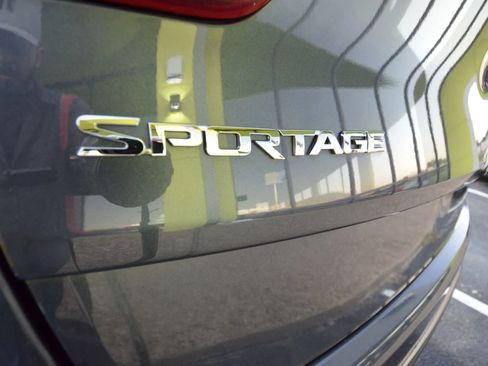 Used 2020 Kia Sportage LX image 51