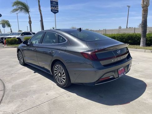Used 2022 Hyundai Sonata Limited w/ Cargo Package FWD image 6