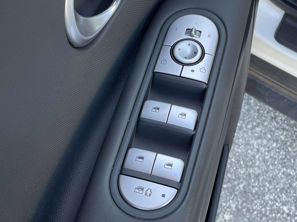 Certified 2024 Hyundai Ioniq 5 SEL RWD image 6