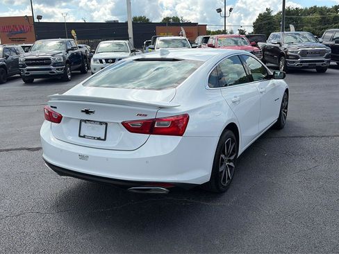 Used 2025 Chevrolet Malibu RS w/ LPO, Floor Liner Package FWD image 5