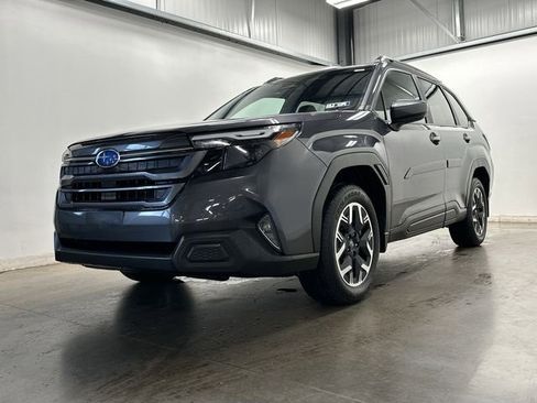 Certified 2025 Subaru Forester Premium image 28