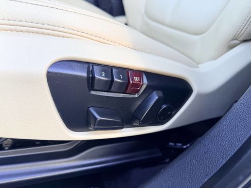 Used 2017 BMW X1 xDrive28i image 11