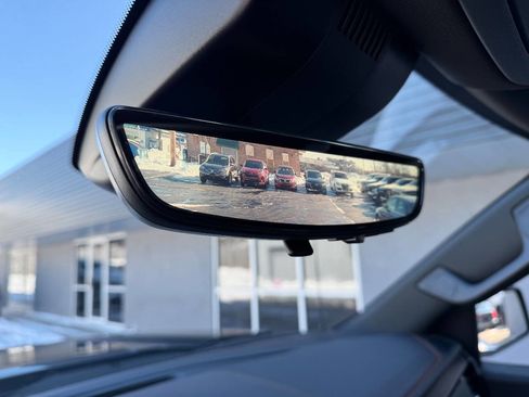 Used 2024 GMC Sierra 1500 AT4 w/ Technology Package image 16