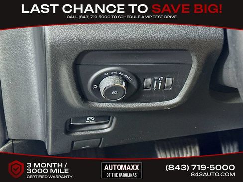 Used 2022 Jeep Grand Cherokee Summit w/ Luxury Tech Group V AWD/4WD image 22