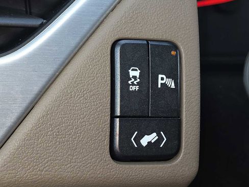 Used 2017 GMC Yukon SLE w/ Convenience Package image 27