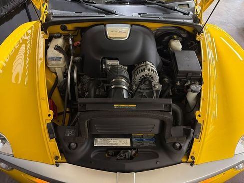 Used 2005 Chevrolet SSR w/ Preferred Equipment Group image 16