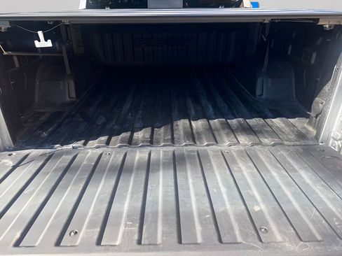 Used 2024 Chevrolet Silverado 1500 ZR2 AWD/4WD image 24