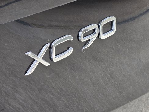 New 2026 Volvo XC90 B6 Ultra w/ Protection Package Premier image 13