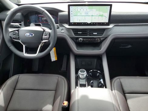 New 2026 Ford Explorer Platinum w/ LUX Leather Package AWD/4WD image 34