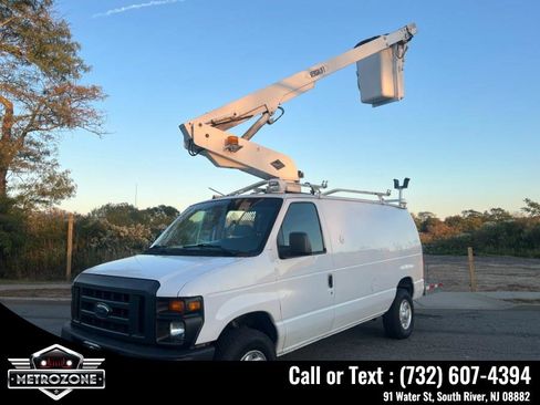 Used 2008 Ford E-350 and Econoline 350 Super Duty image 1
