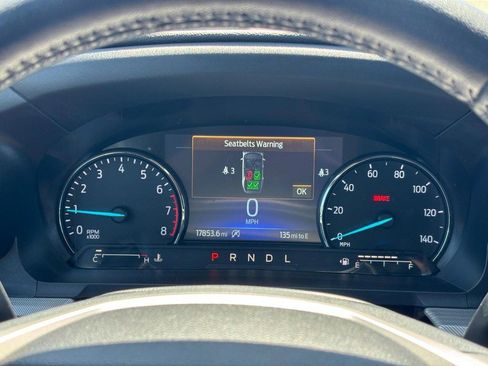 Used 2024 Ford Explorer XLT w/ Equipment Group 202A AWD/4WD image 22