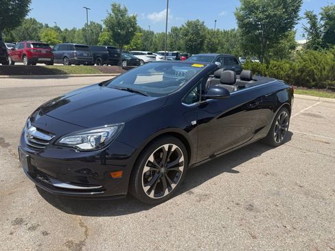 Used 2019 Buick Cascada Premium FWD image 1