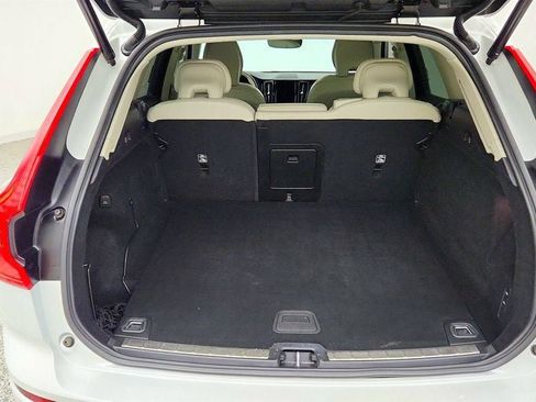 Used 2023 Volvo XC60 B6 Ultimate w/ Climate Package AWD/4WD image 22