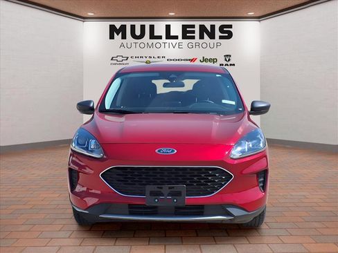 Used 2022 Ford Escape SE w/ Convenience Package image 2