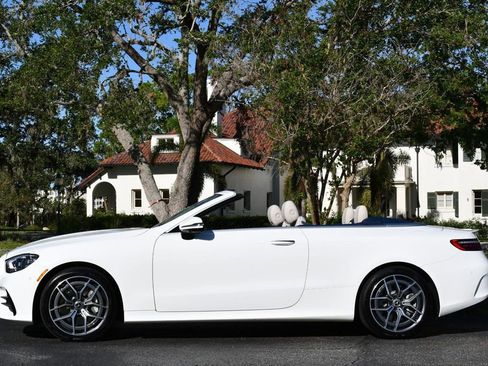 Used 2023 Mercedes-Benz E 450 4MATIC Cabriolet image 30