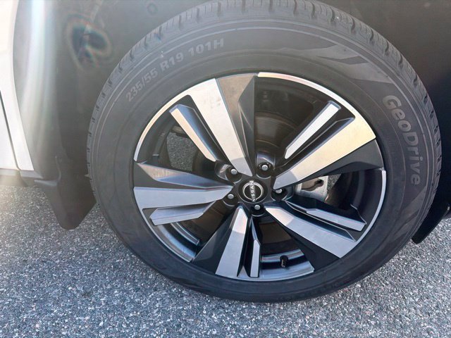 Used 2023 Nissan Rogue SL w/ SL Premium Package AWD/4WD image 10