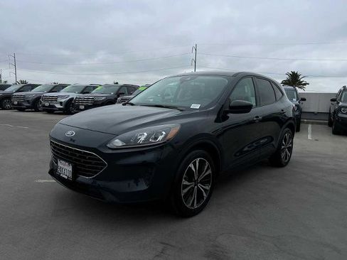 Certified 2022 Ford Escape SE w/ SE Sport Appearance Package image 1