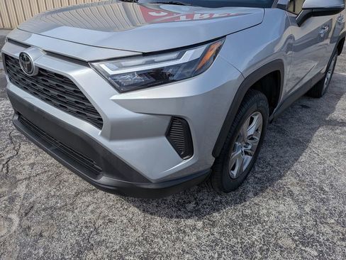 Used 2024 Toyota RAV4 XLE AWD/4WD image 9