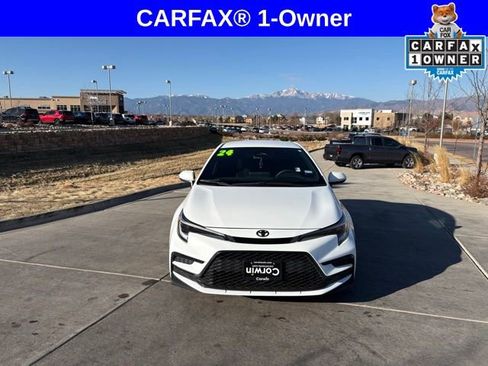 Used 2024 Toyota Corolla SE image 2