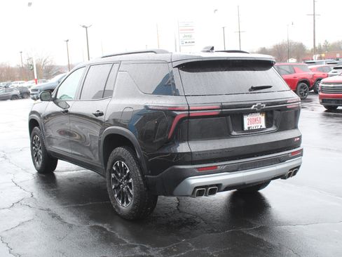 Used 2024 Chevrolet Traverse Z71 w/ Enhanced Driving Package AWD/4WD image 6