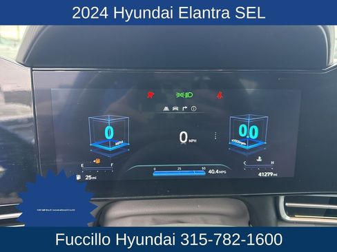 Used 2024 Hyundai Elantra SEL w/ Convenience Package FWD image 15