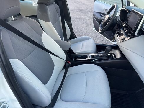 Used 2020 Toyota Corolla LE image 26