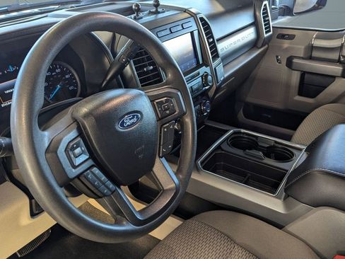 Certified 2020 Ford F250 XLT w/ XLT Premium Package image 4