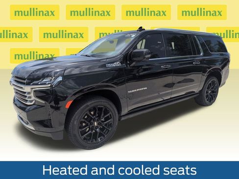 Used 2023 Chevrolet Suburban High Country AWD/4WD image 14