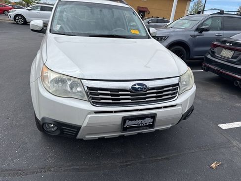 Used 2009 Subaru Forester 2.5X Limited AWD/4WD image 1