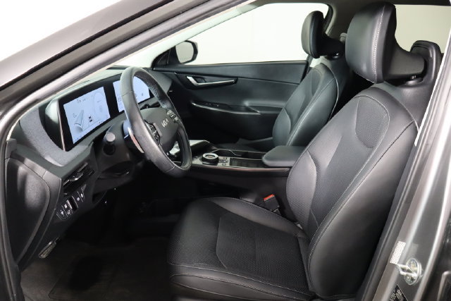 Used 2022 Kia EV6 Wind w/ Wind Technology Package AWD/4WD image 13