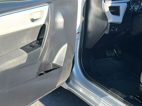 Used 2014 Toyota Corolla LE image 23