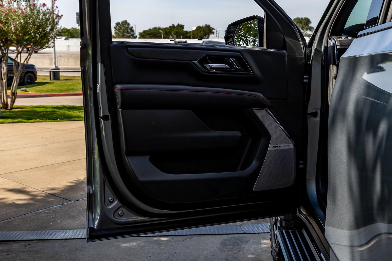 Used 2026 GMC Yukon AT4 Ultimate AWD/4WD image 46