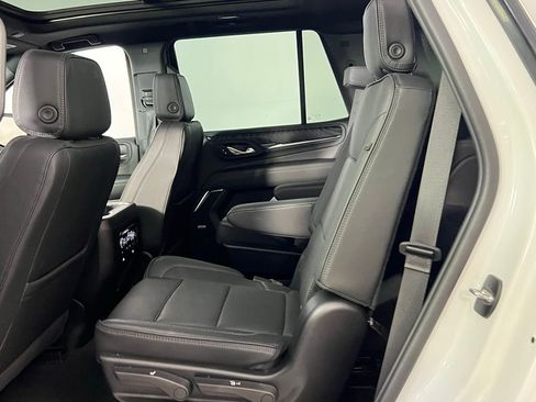 Used 2024 GMC Yukon Denali image 29