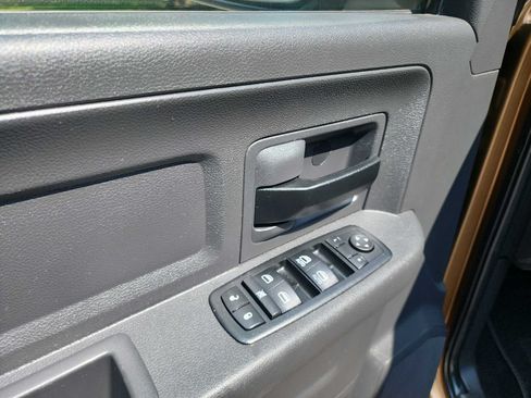 Used 2011 RAM 2500 ST w/ ST Popular Equipment Group AWD/4WD image 17