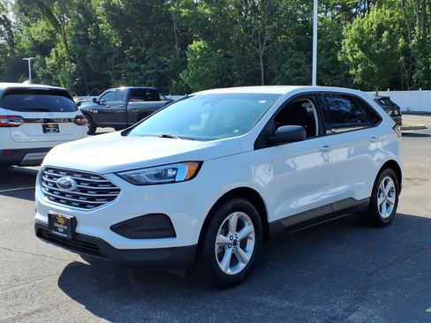 Used 2019 Ford Edge SE FWD image 3