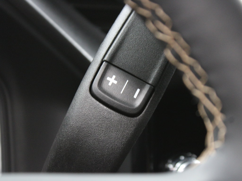 Used 2025 GMC Sierra 2500 AT4 AWD/4WD image 67