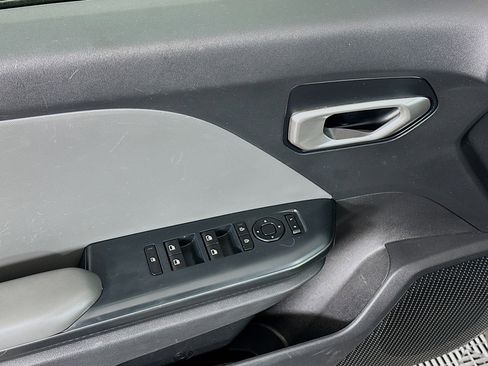 Used 2025 Kia K4 LXS image 15