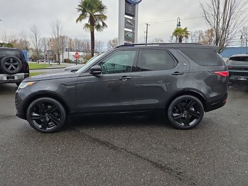 New 2026 Land Rover Discovery Limited Edition image 2