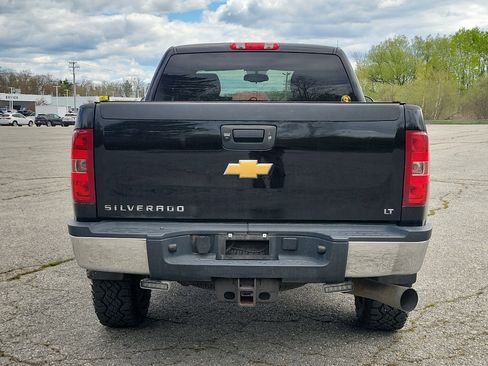 Used 2013 Chevrolet Silverado 2500 LT w/ Snow Plow Prep Package AWD/4WD image 6