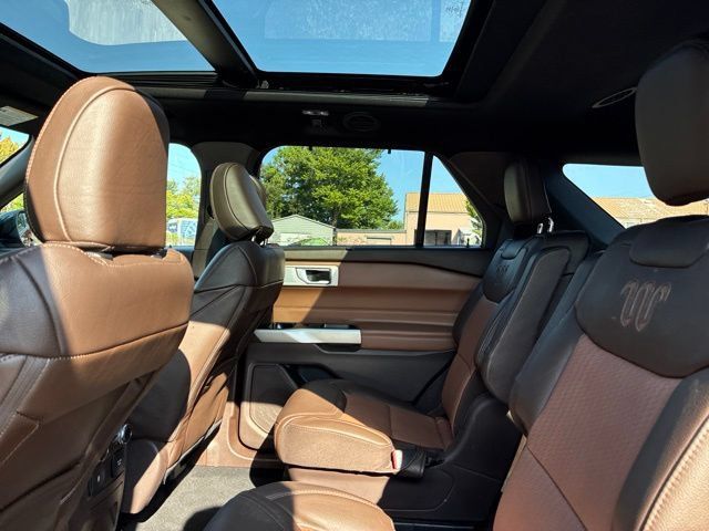 Used 2022 Ford Explorer King Ranch w/ Class IV Trailer Tow Package AWD/4WD image 23