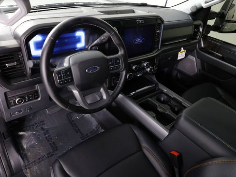 Used 2026 Ford F350 Lariat AWD/4WD image 23