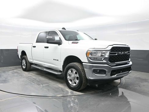 Used 2024 RAM 2500 Big Horn image 2