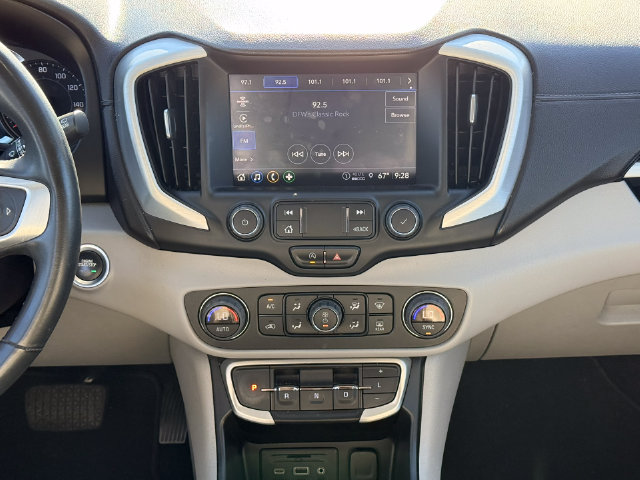 Used 2023 GMC Terrain SLT AWD/4WD image 25