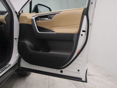 Used 2024 Toyota RAV4 XLE w/ Weather Package AWD/4WD image 29