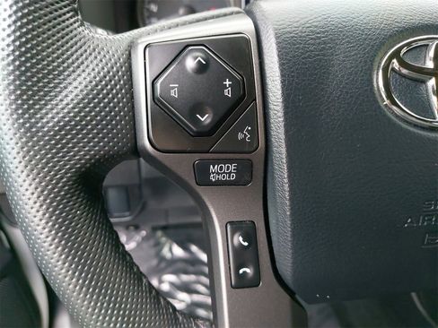 Used 2023 Toyota Tacoma TRD Sport image 17