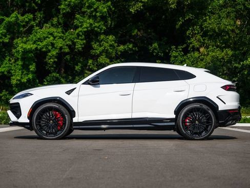 Used 2025 Lamborghini Urus SE AWD/4WD image 8