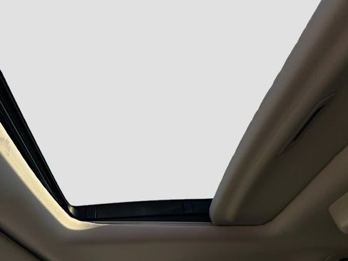 Used 2026 Honda Odyssey Elite image 18