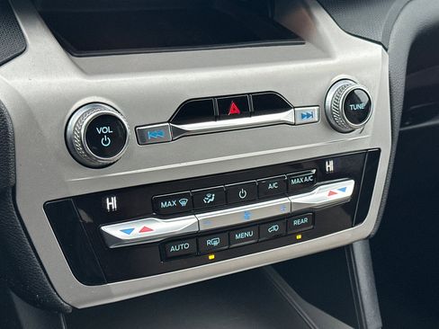 Used 2021 Ford Explorer 4WD image 20