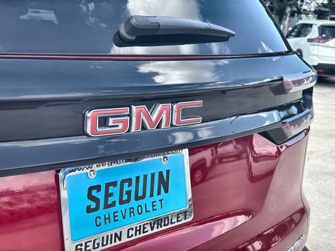 Certified 2026 GMC Acadia Elevation w/ Elevation Premium Package FWD image 30