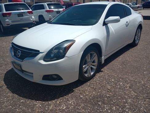 Used 2012 Nissan Altima 2.5 S FWD image 3
